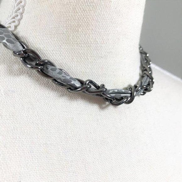 Choker Necklace Earring Set Gunmetal - Picture 4 of 8